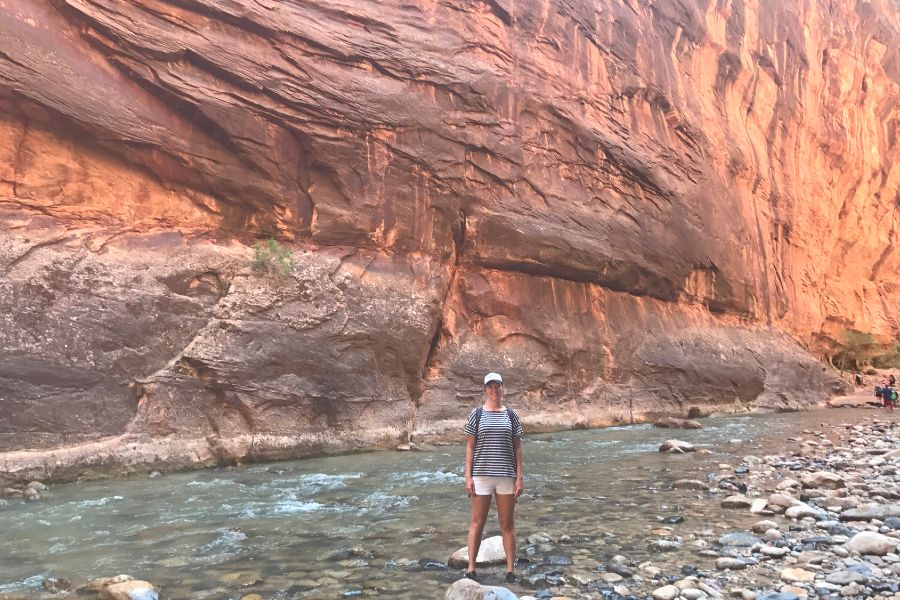 Zion-National-Park-selfie-narrows